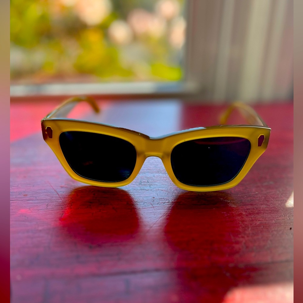 polarized sunglasses